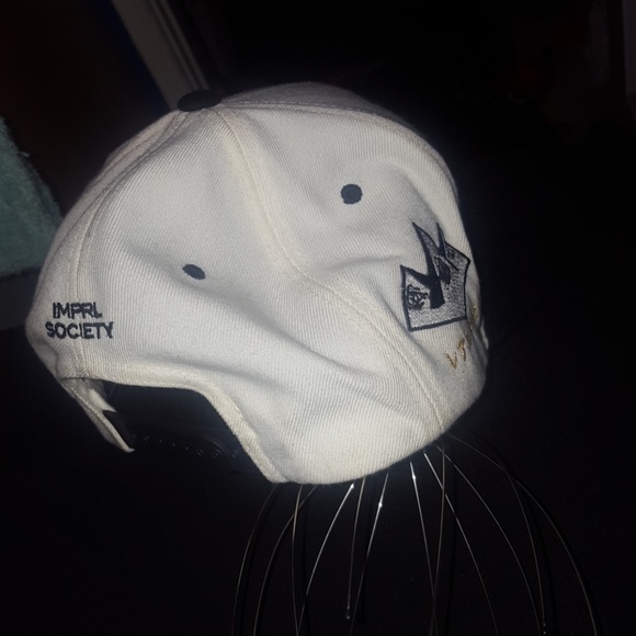 Hat - Picture 4 of 5